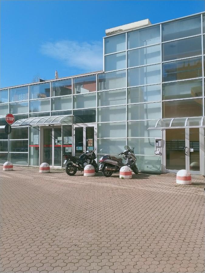 Apartmán Airport Alexander Janov Exteriér fotografie